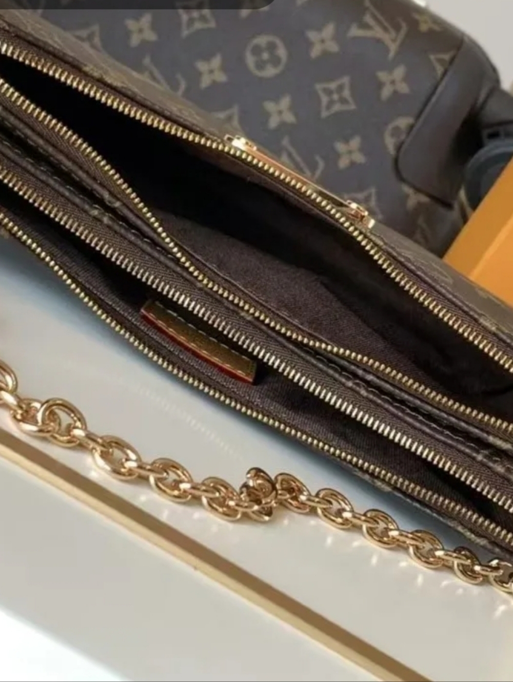 Louis Vuitton Brown Monogram Pochette Accessoire Crossbody Bag (COPY) - Picture 6 of 9